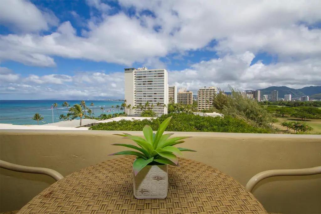 Diamond Head Beach Hotel Honolulu Exterior foto